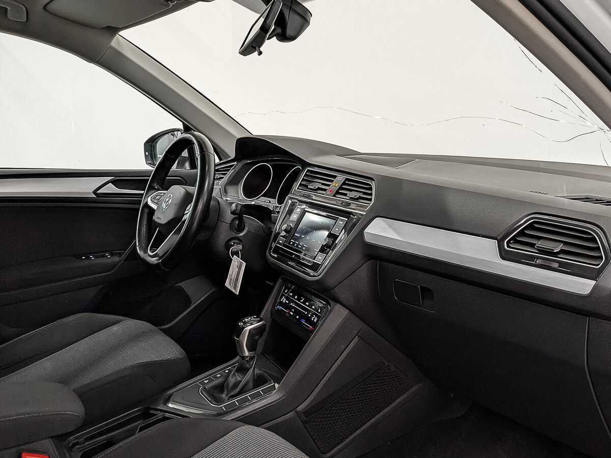 Купить Volkswagen Tiguan, 2021, 157 146 км, фото №13
