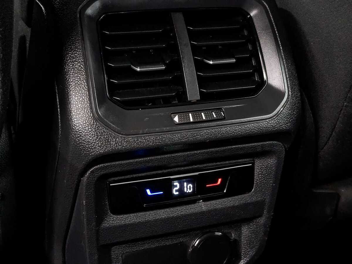 Купить Volkswagen Tiguan, 2021, 157 146 км, фото №29