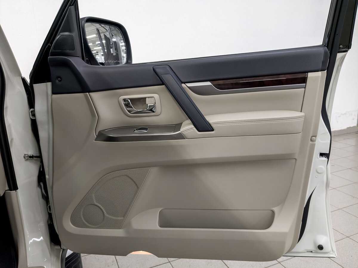 Купить Mitsubishi Pajero, 2021, 26 852 км, фото №23