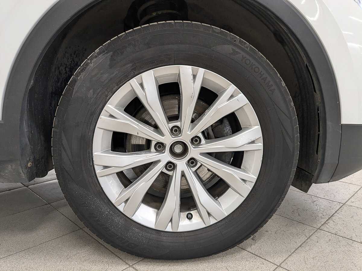 Купить Volkswagen Tiguan, 2021, 163 785 км, фото №10