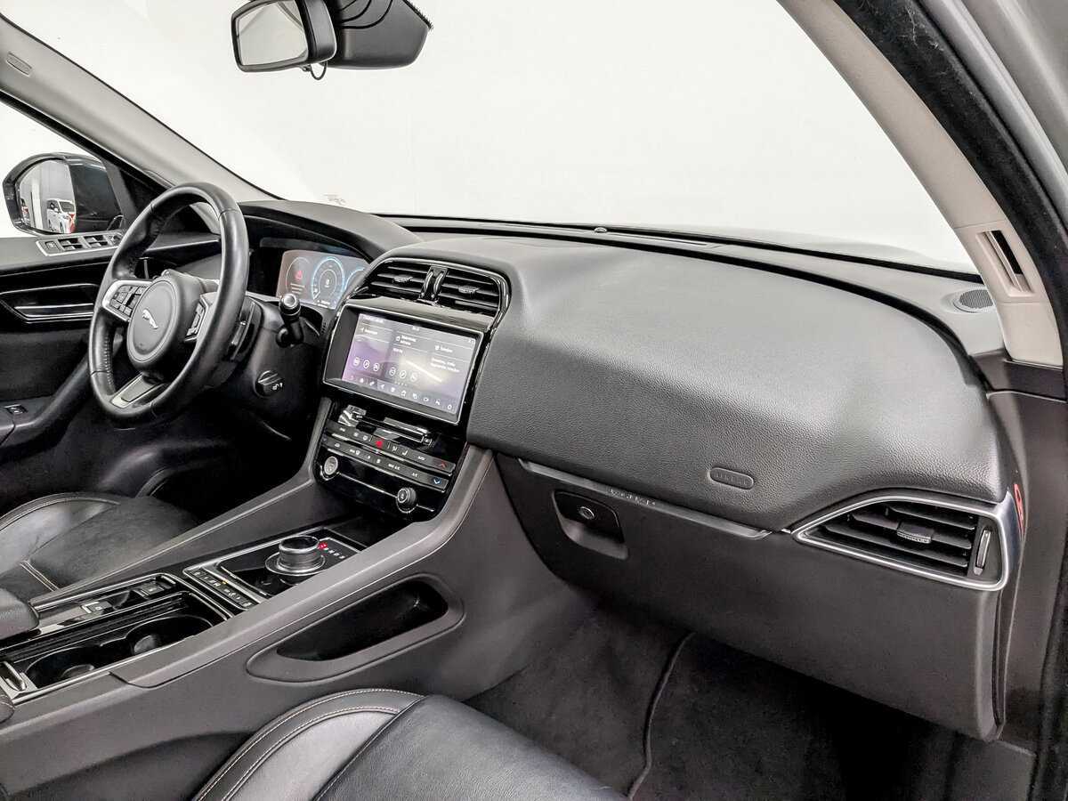 Купить Jaguar F-Pace, 2018, 77 584 км, фото №11