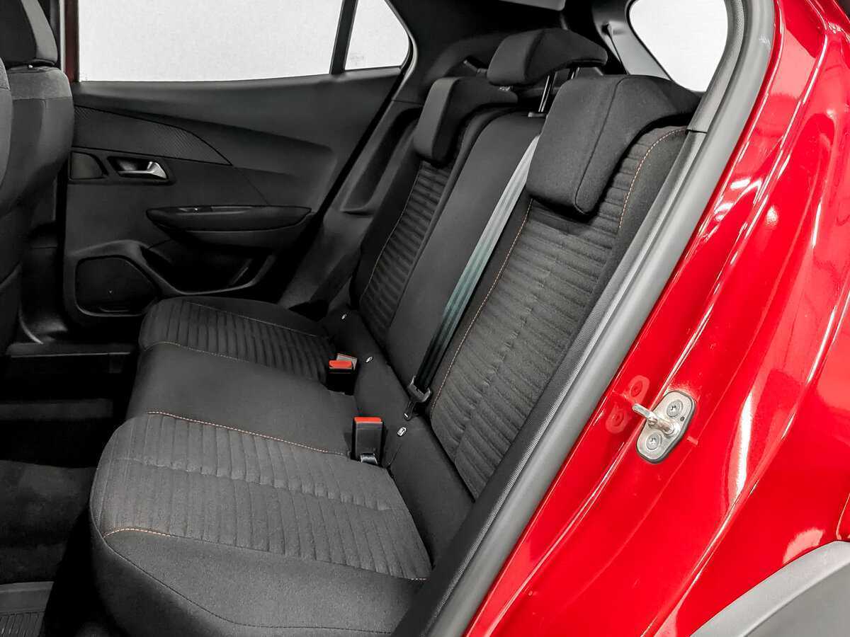 Купить Peugeot 2008 6AT, 2022, 16 797 км, фото №12