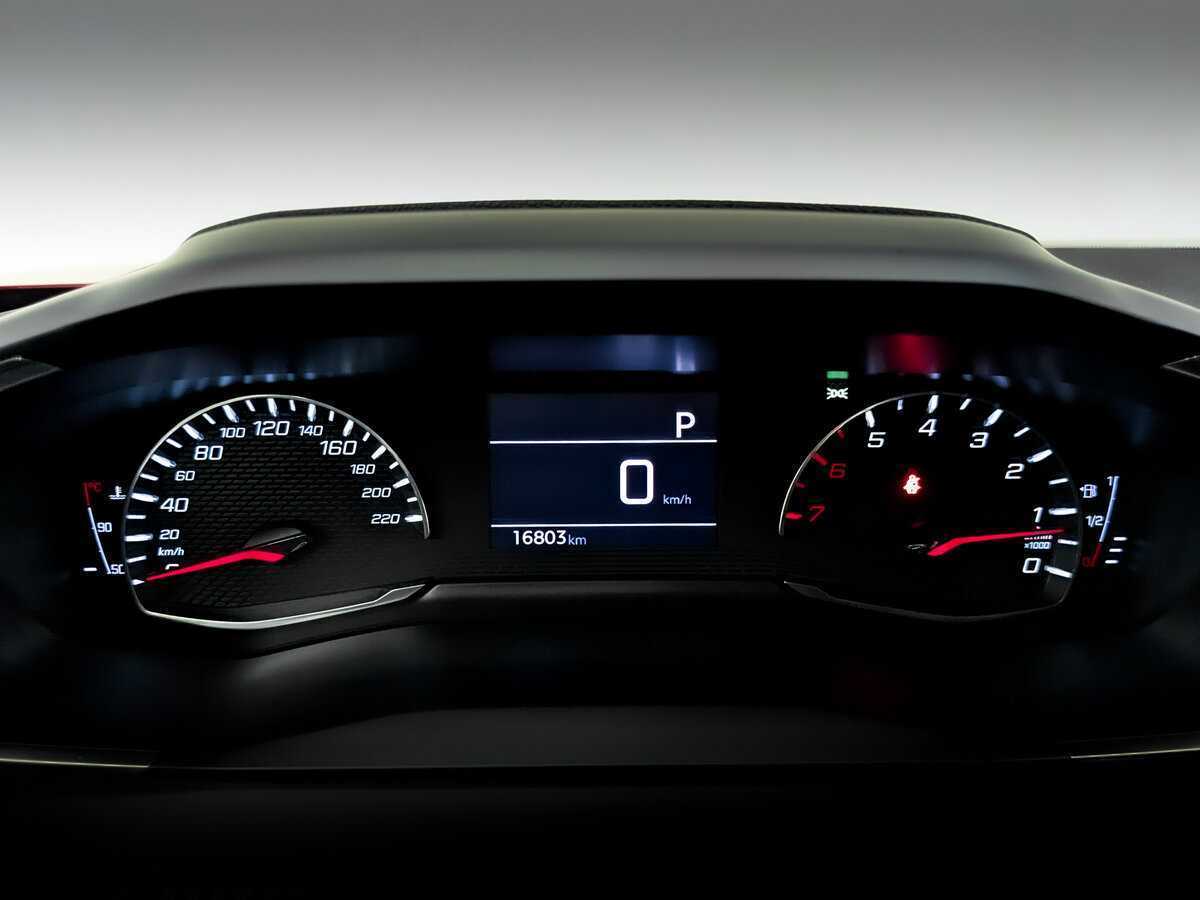 Купить Peugeot 2008 6AT, 2022, 16 797 км, фото №13