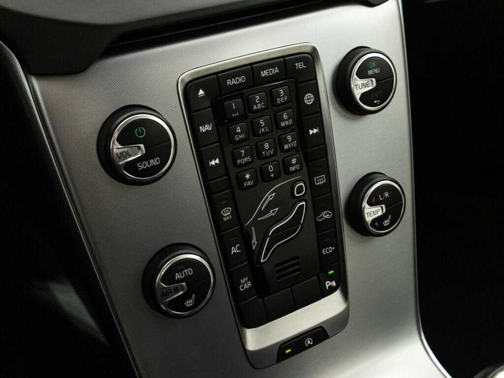 Купить Volvo V40 Cross Country, 2019, 68 202 км, фото №17