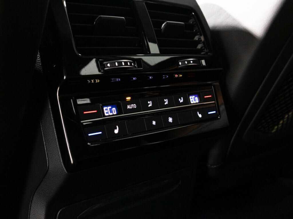 Купить Volkswagen Touareg, 2019, 138 328 км, фото №24