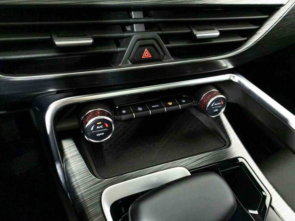 Купить Geely Tugella, 2024, 11 627 км, фото №18