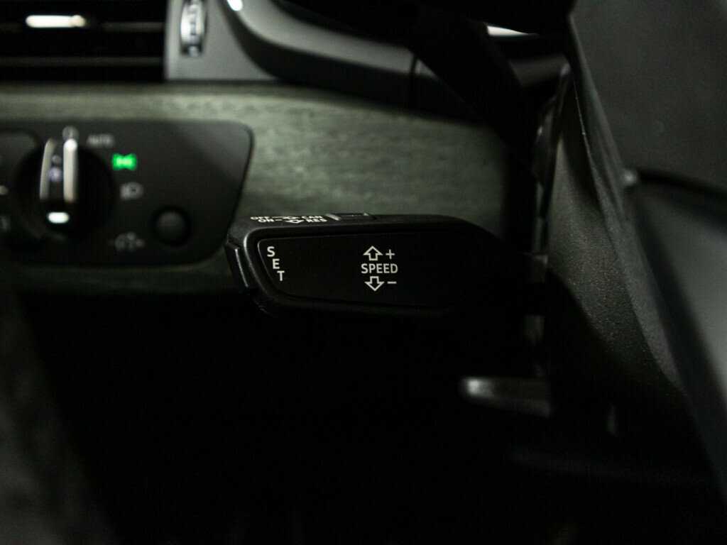 Купить Audi A4, 2019, 59 367 км, фото №19