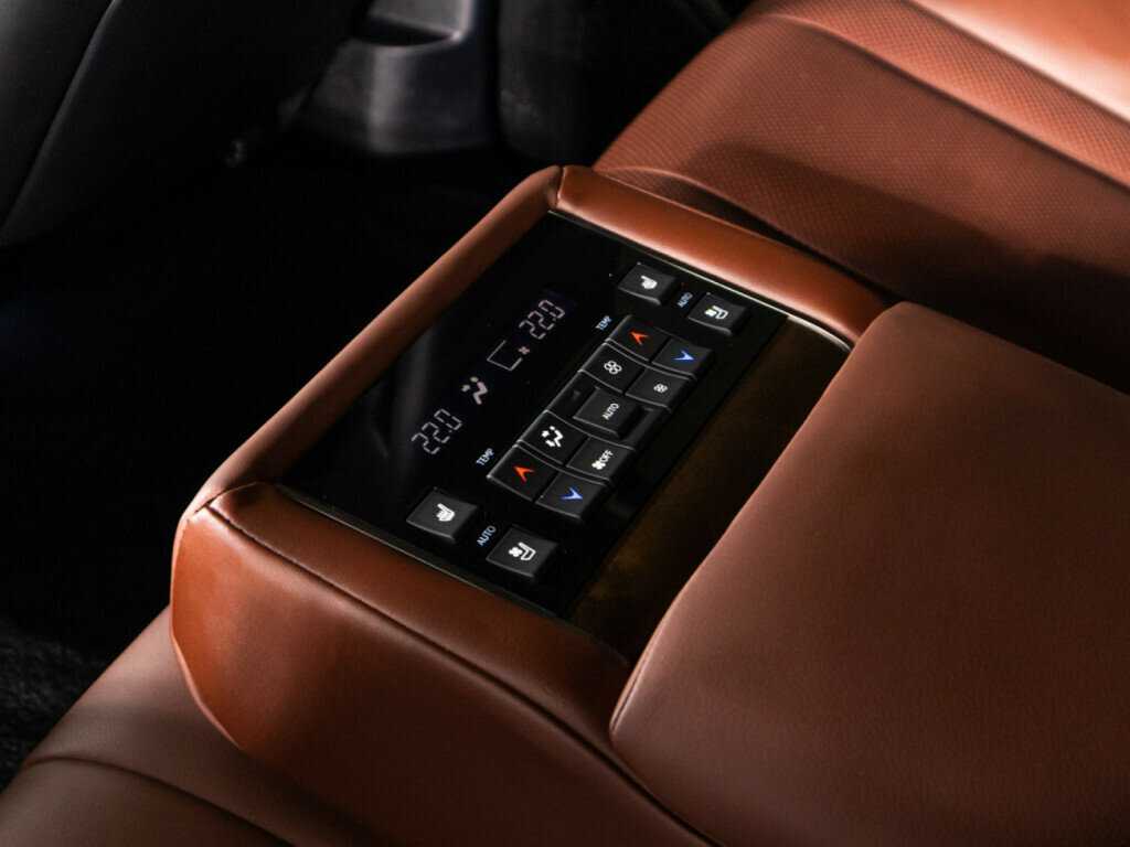 Купить Lexus LX 570, 2018, 54 444 км, фото №24