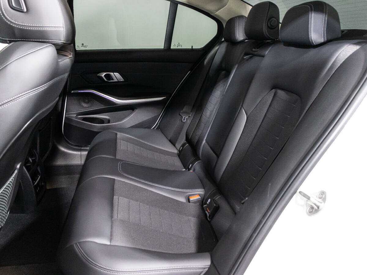 Купить BMW 3 серии 318d, 2020, 73 969 км, фото №10