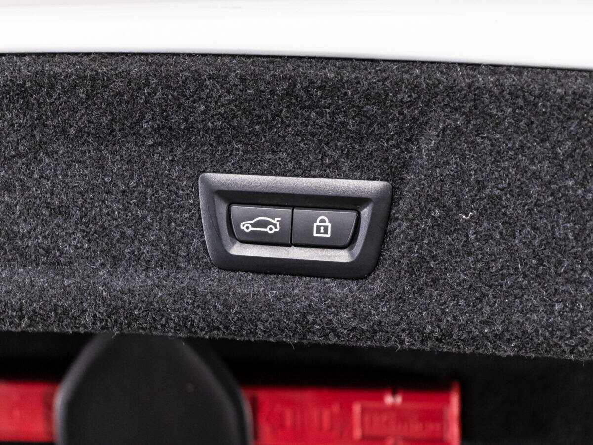 Купить BMW 3 серии 318d, 2020, 73 969 км, фото №15