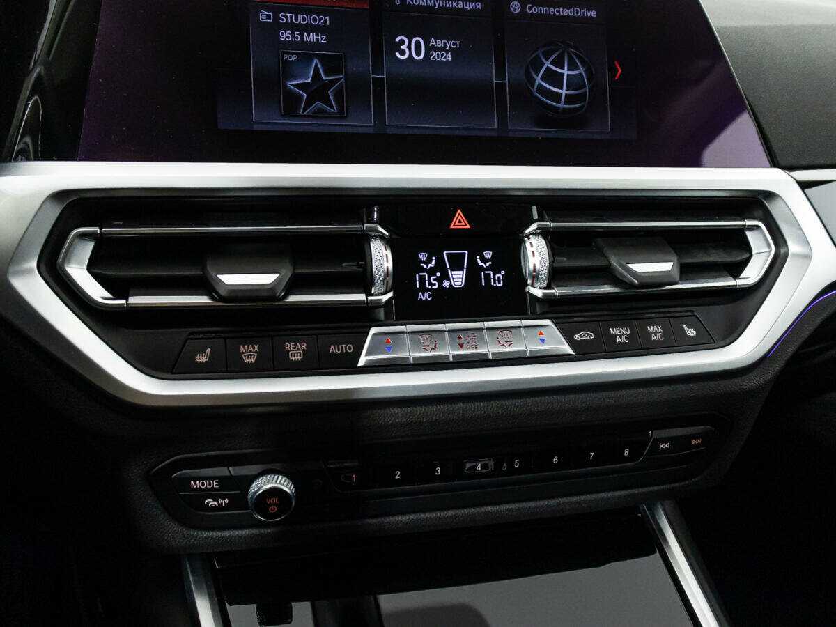 Купить BMW 3 серии 318d, 2020, 73 969 км, фото №17