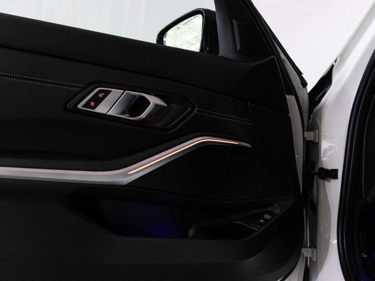 Купить BMW 3 серии 318d, 2020, 73 969 км, фото №25