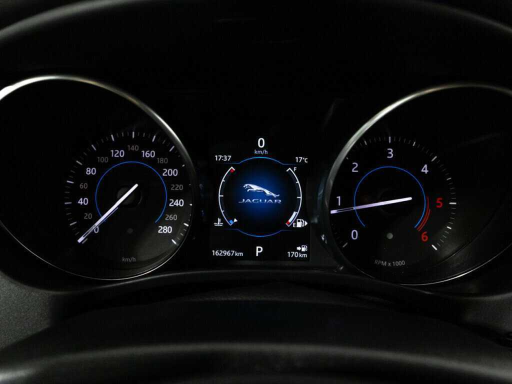Купить Jaguar XE, 2017, 162 965 км, фото №12