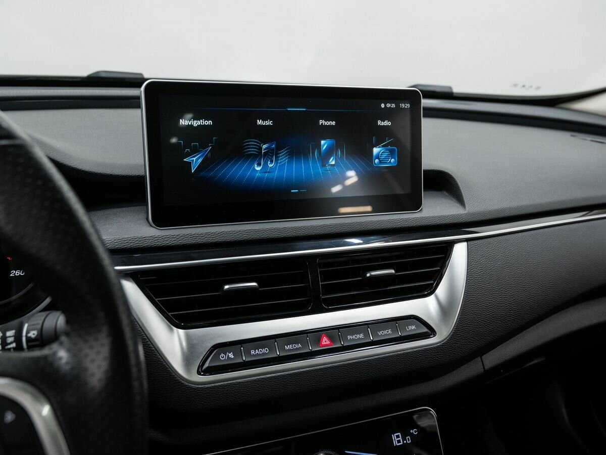 Купить Hongqi H5, 2022, 33 000 км, фото №24