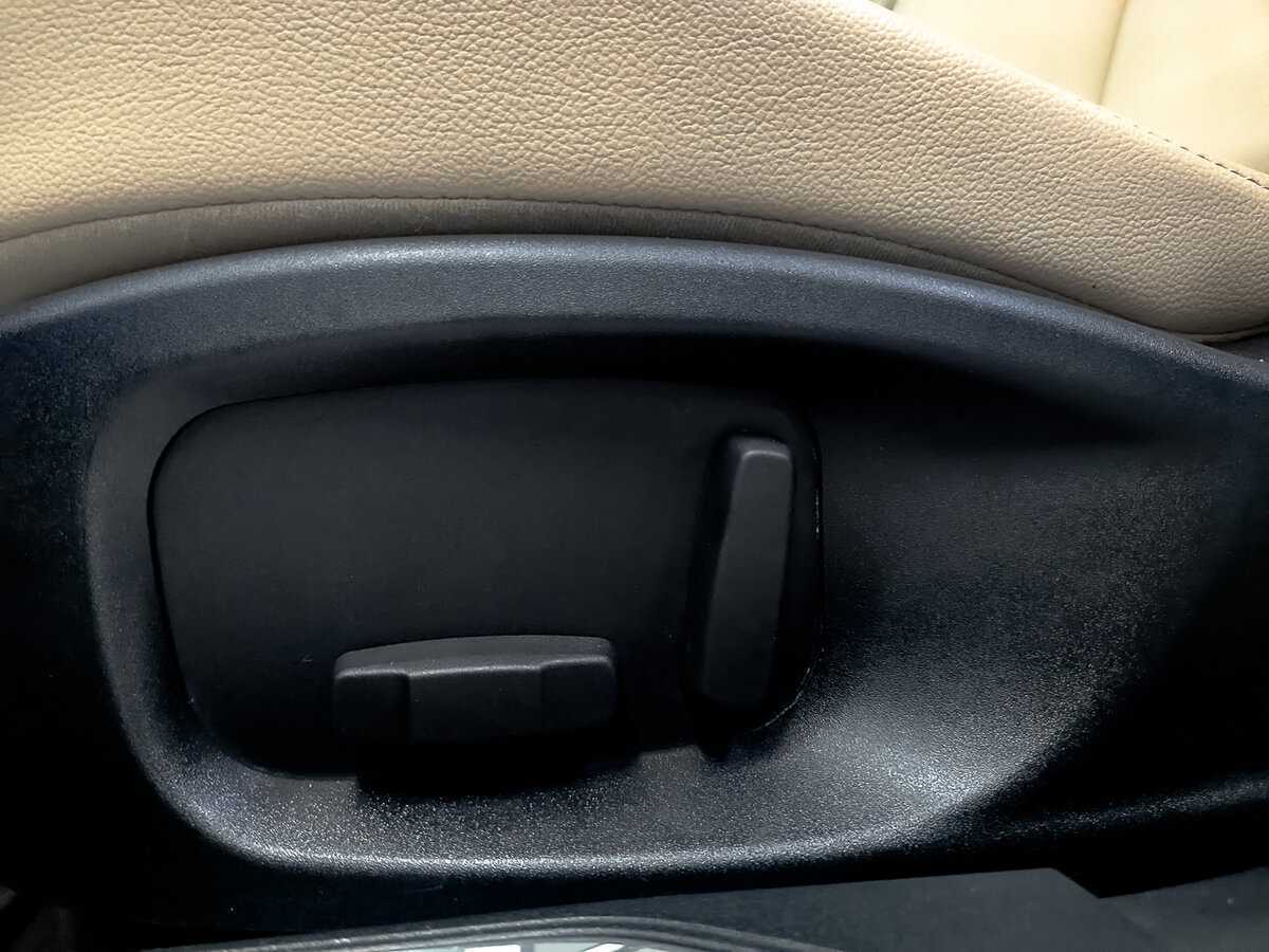 Купить Jaguar XE, 2017, 84 021 км, фото №25