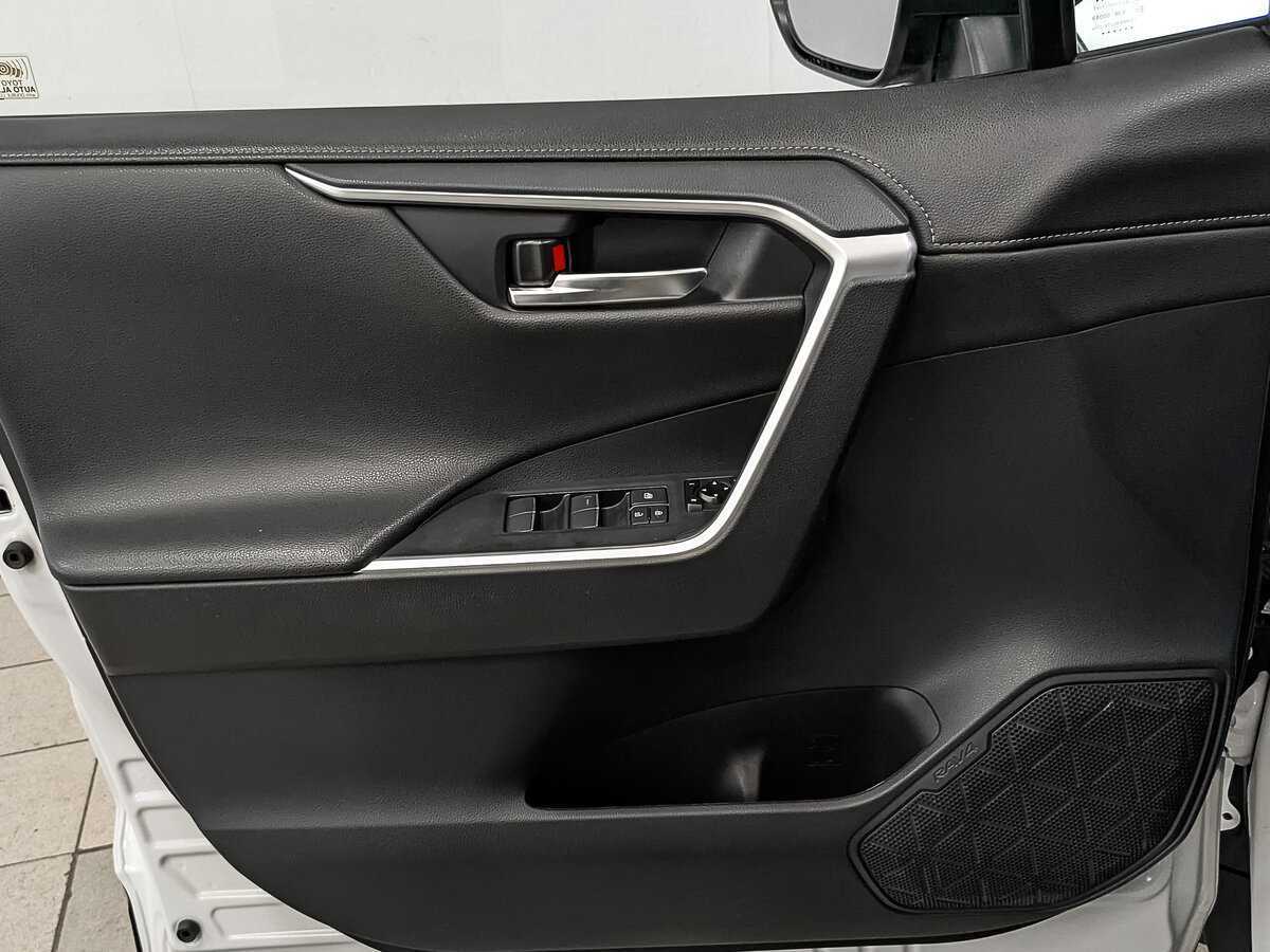Купить Toyota RAV4, 2021, 136 072 км, фото №17