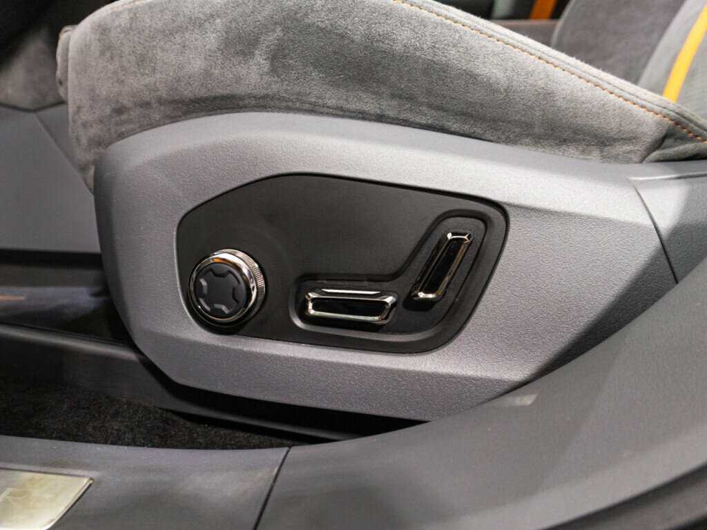 Купить Zeekr 001 100 kWh, 2023, 16 272 км, фото №17