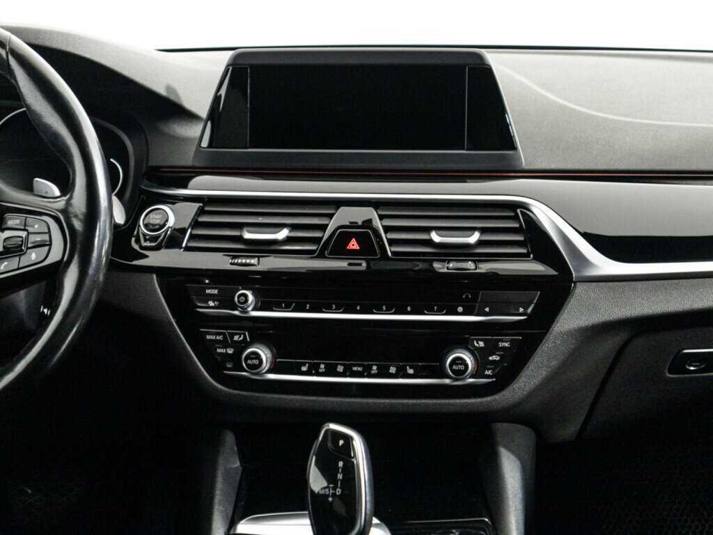 Купить BMW 5 серии 520d, 2019, 134 850 км, фото №14