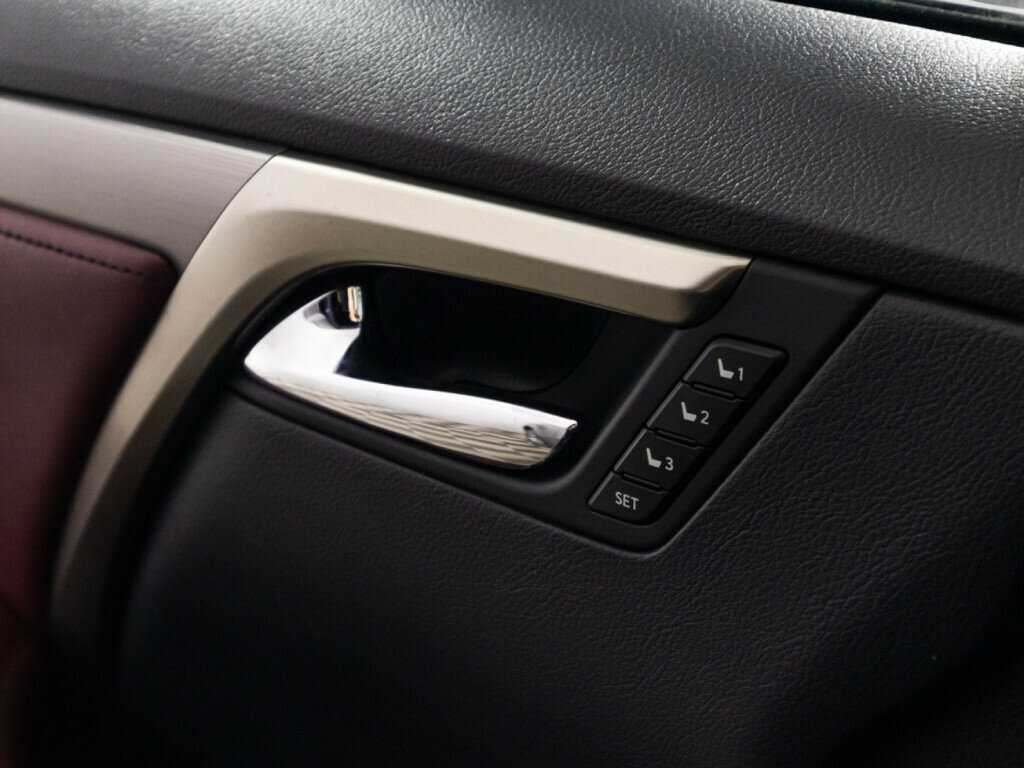 Купить Lexus RX 200t, 2017, 95 123 км, фото №21