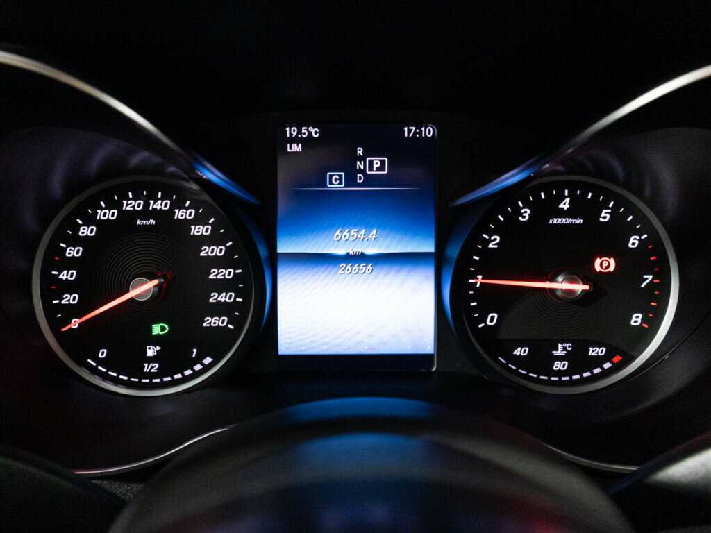 Купить Mercedes-Benz C-Класс 180, 2019, 26 610 км, фото №12