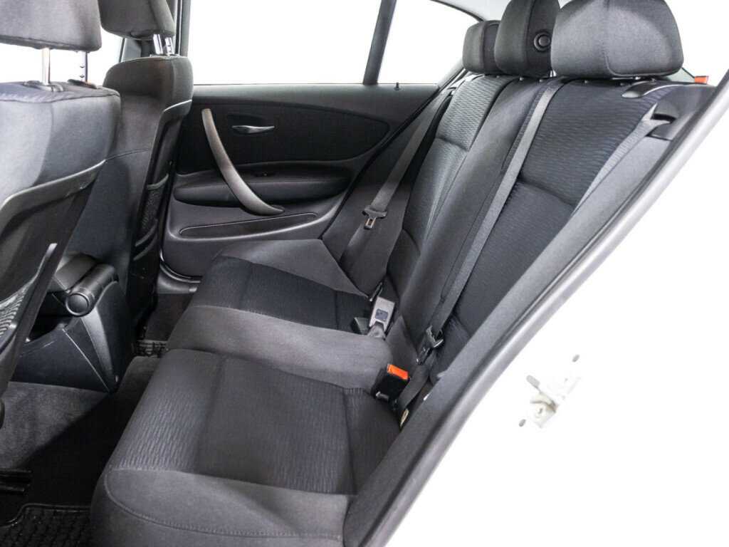 Купить BMW 1 серии 116i, 2011, 158 940 км, фото №10