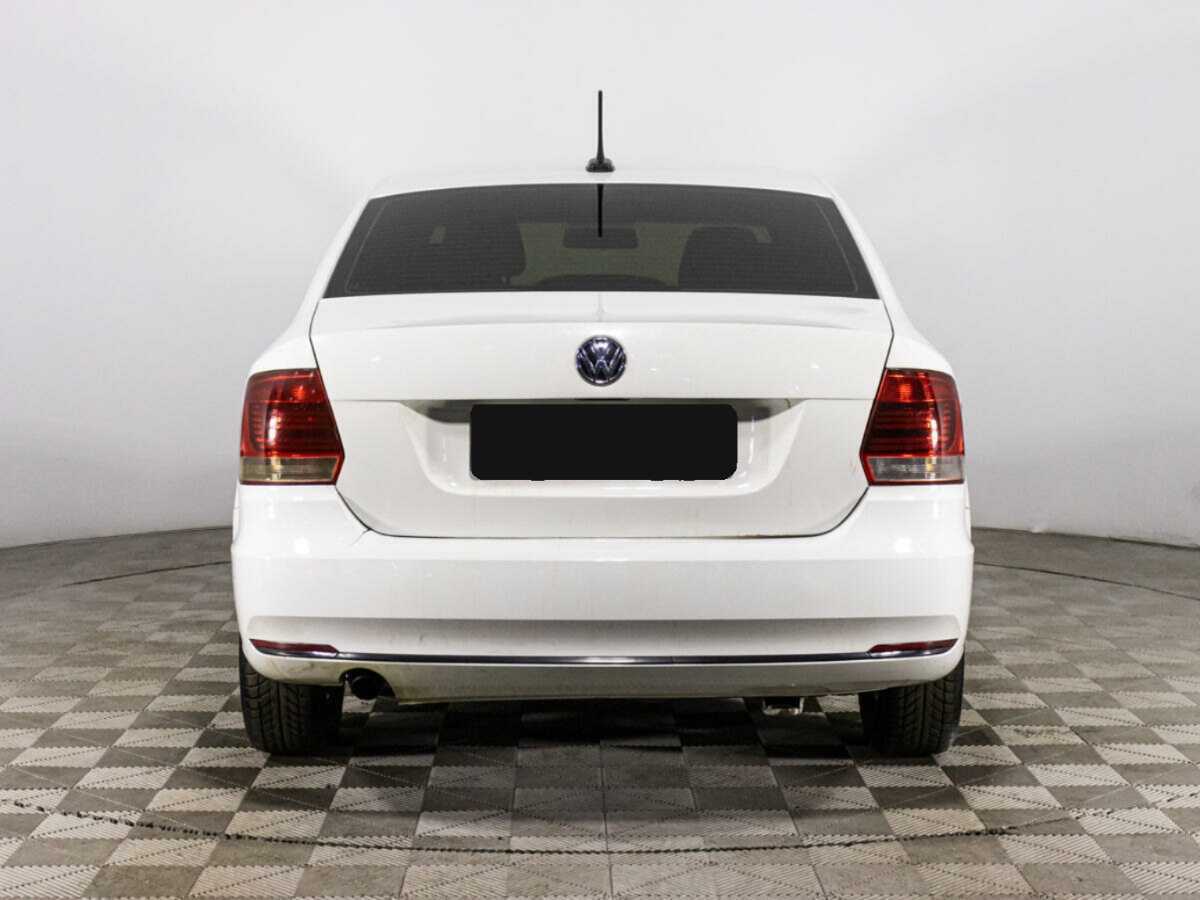 Купить Volkswagen Polo, 2017, 379 603 км, фото №4