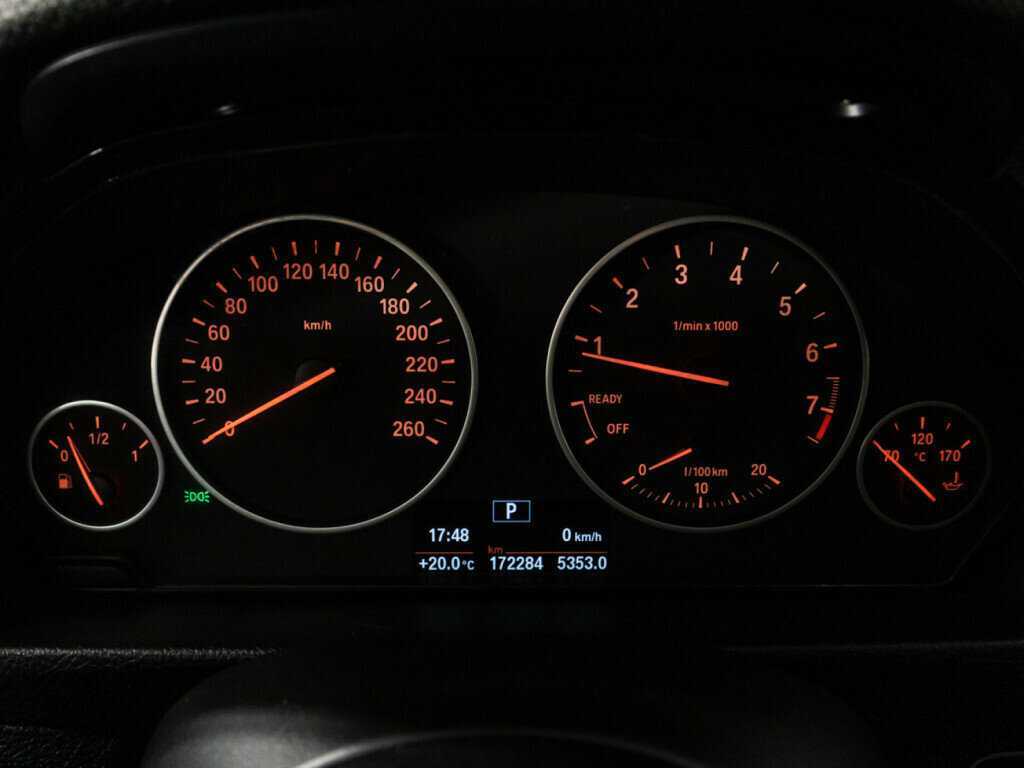 Купить BMW 3 серии 320i, 2016, 172 000 км, фото №12