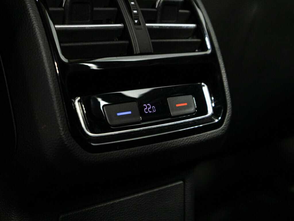 Купить Volkswagen Passat, 2016, 102 572 км, фото №21