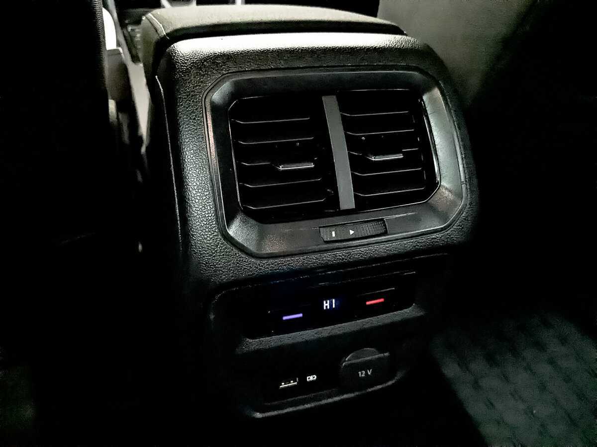 Купить Volkswagen Tiguan, 2020, 91 354 км, фото №30