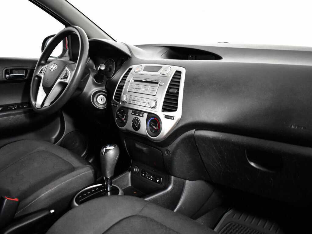 Купить Hyundai i20, 2009, 118 886 км, фото №9