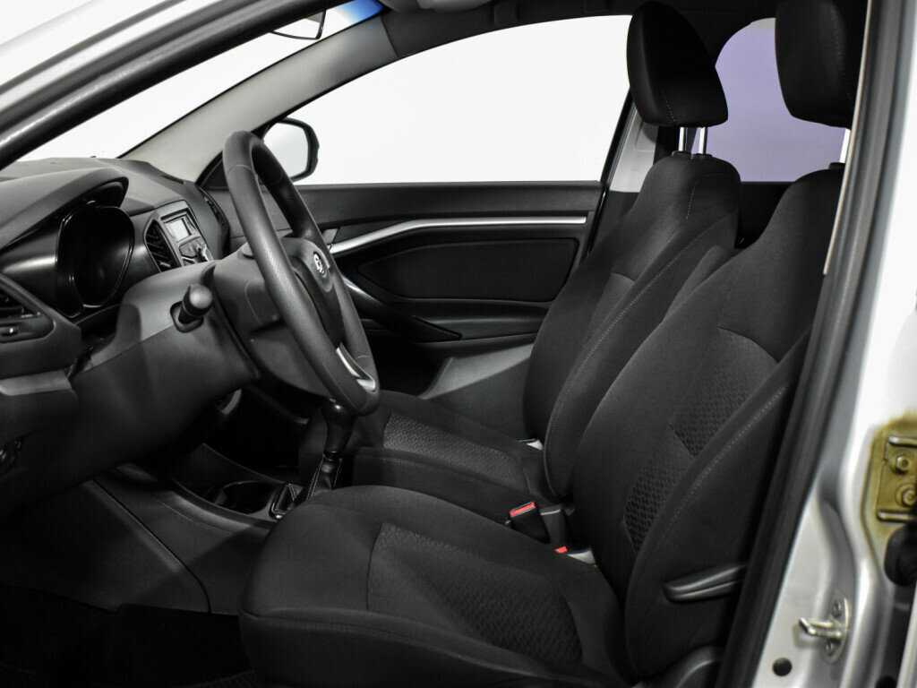 Купить Lada (ВАЗ) Vesta, 2017, 186 650 км, фото №11