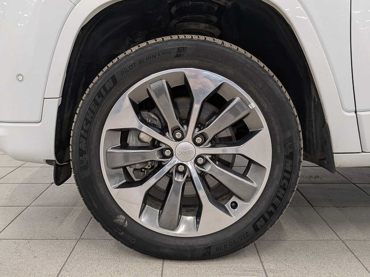 Купить Jeep Cherokee, 2019, 54 809 км, фото №12