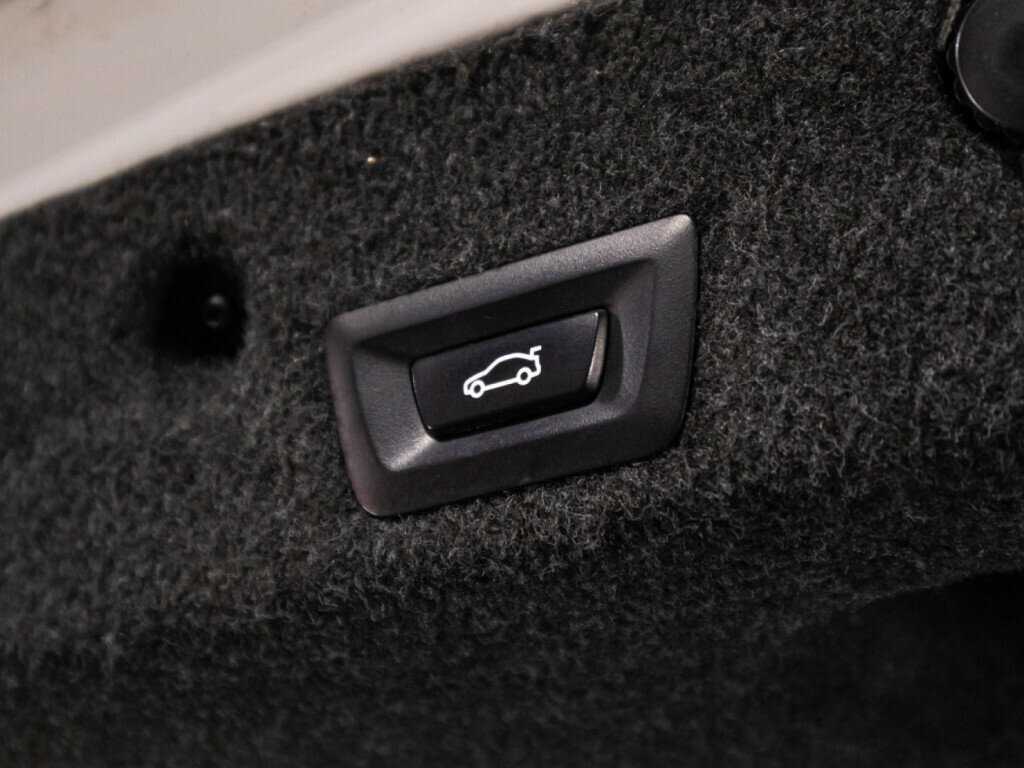 Купить BMW 5 серии 530d xDrive, 2016, 193 000 км, фото №16