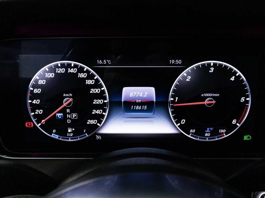 Купить Mercedes-Benz E-Класс 220 d, 2019, 118 615 км, фото №12