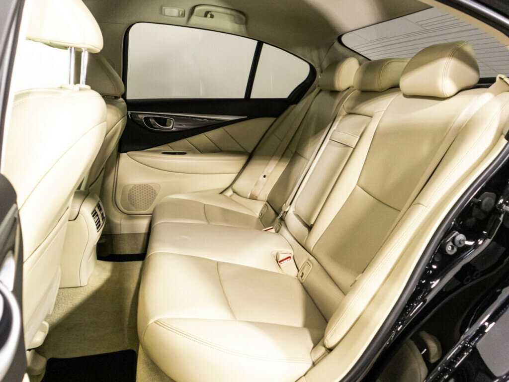Купить Infiniti Q50, 2015, 112 679 км, фото №10