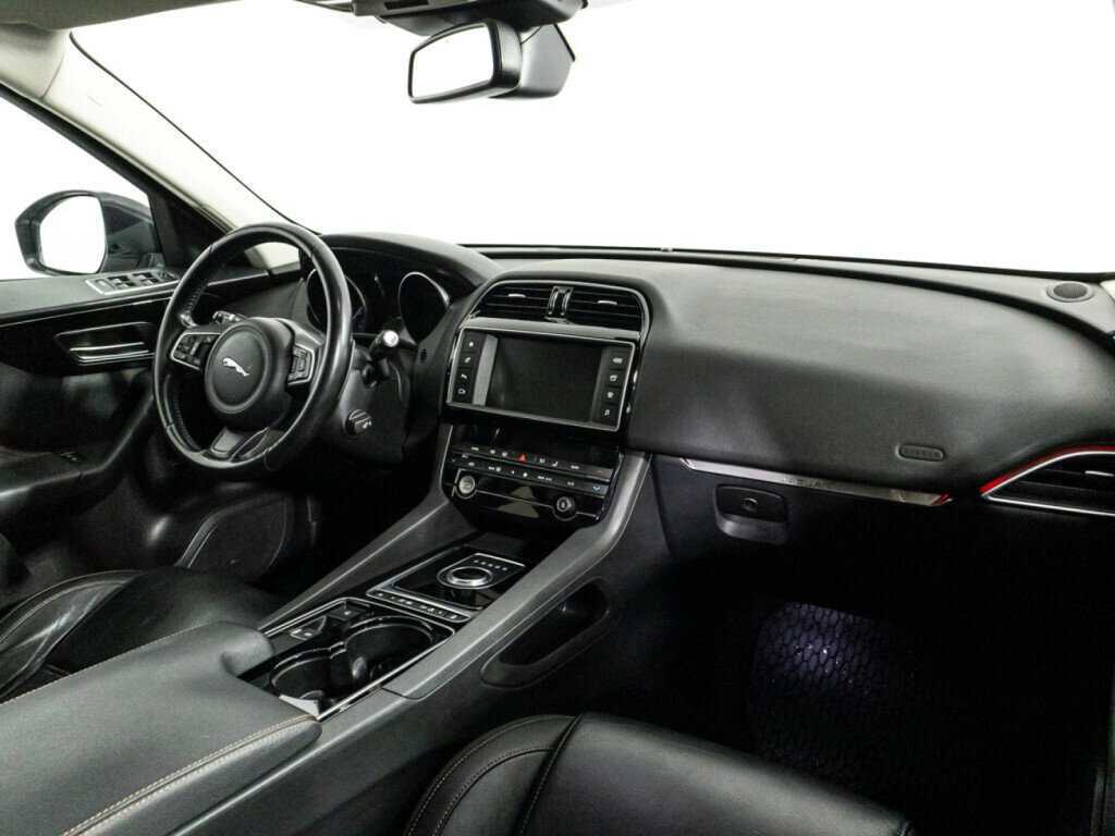 Купить Jaguar F-Pace, 2017, 114 010 км, фото №9