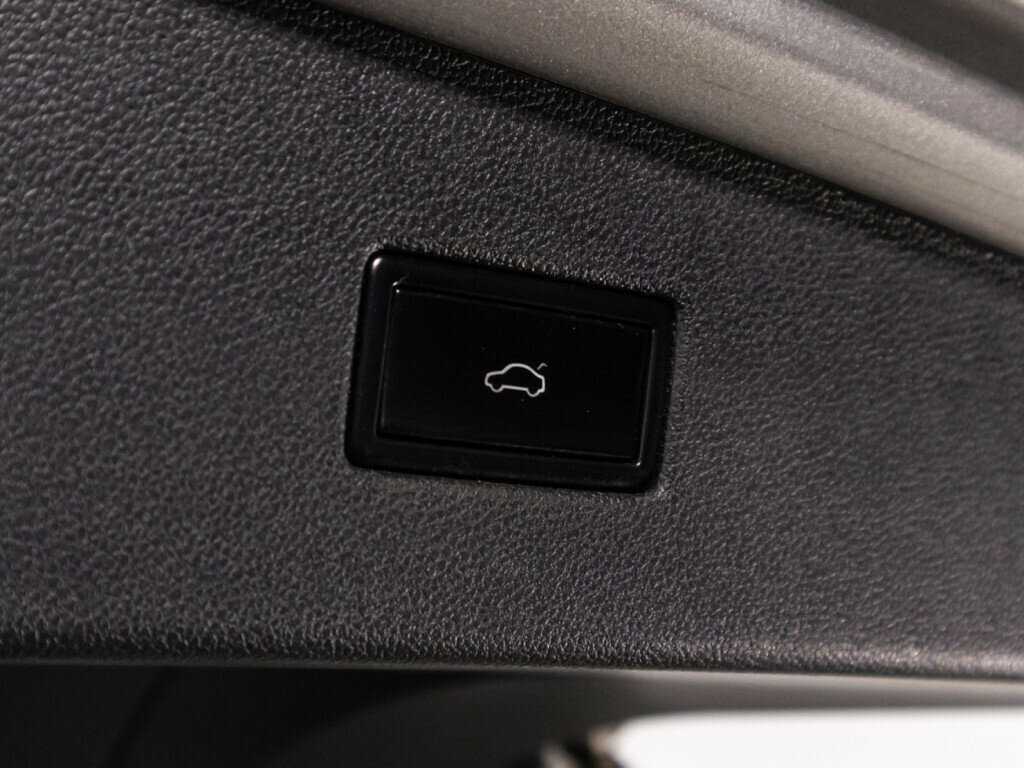 Купить Volkswagen Tiguan, 2019, 124 114 км, фото №15