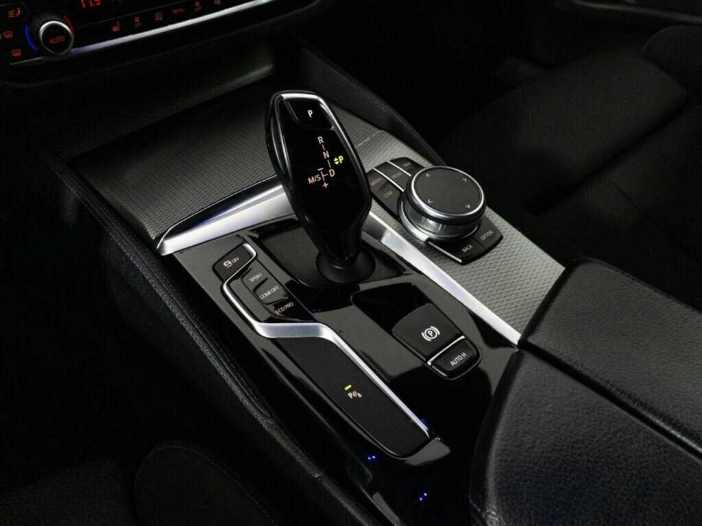 Купить BMW 5 серии 530i xDrive, 2019, 184 135 км, фото №20