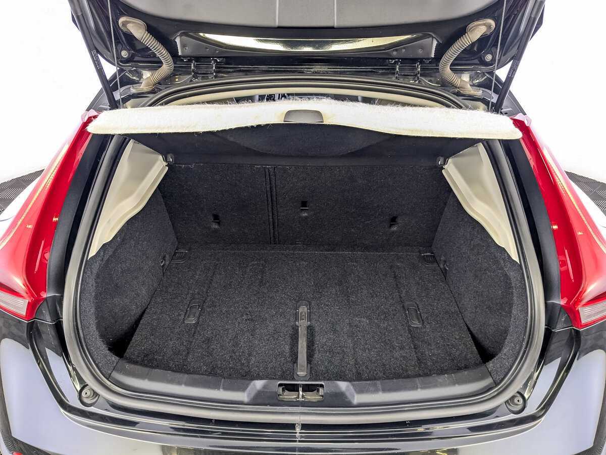 Купить Volvo V40, 2013, 157 073 км, фото №10