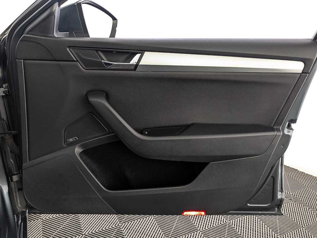 Купить Skoda Superb, 2018, 123 228 км, фото №23