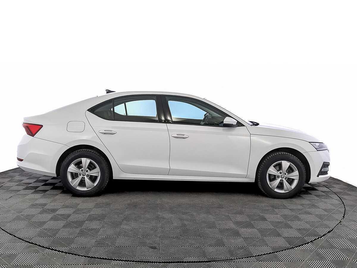 Купить Skoda Octavia, 2021, 83 806 км, фото №4