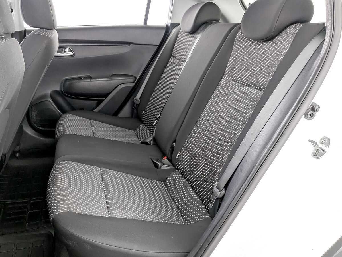 Купить Kia Rio X-Line, 2019, 151 365 км, фото №12