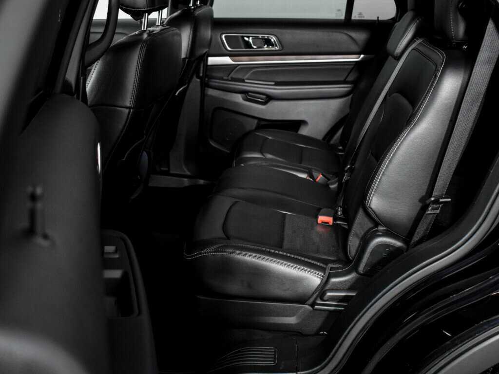 Купить Ford Explorer, 2019, 138 000 км, фото №9