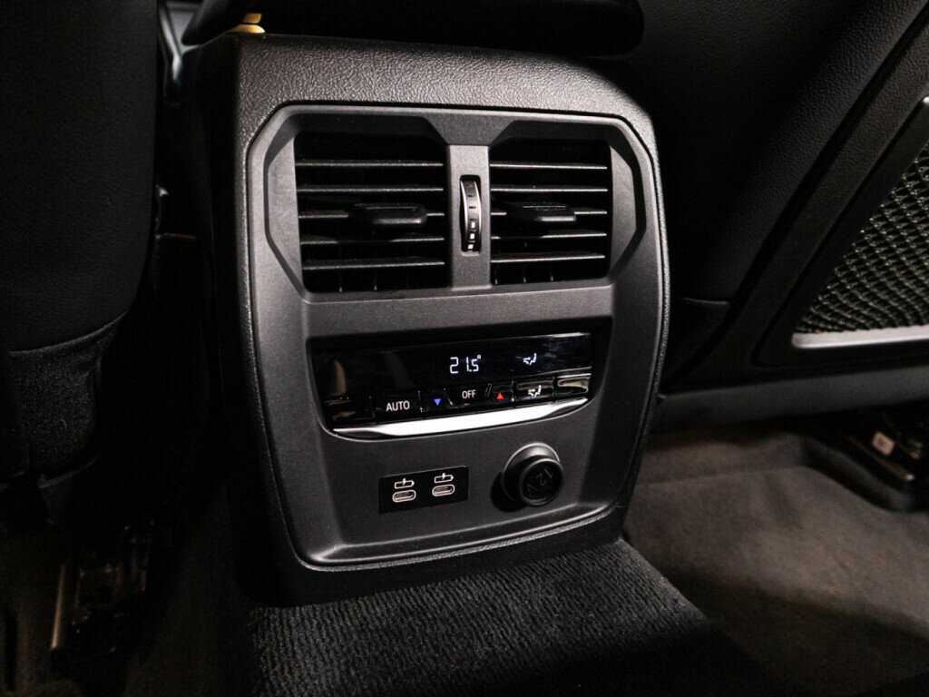 Купить BMW 3 серии 330i, 2019, 101 600 км, фото №22