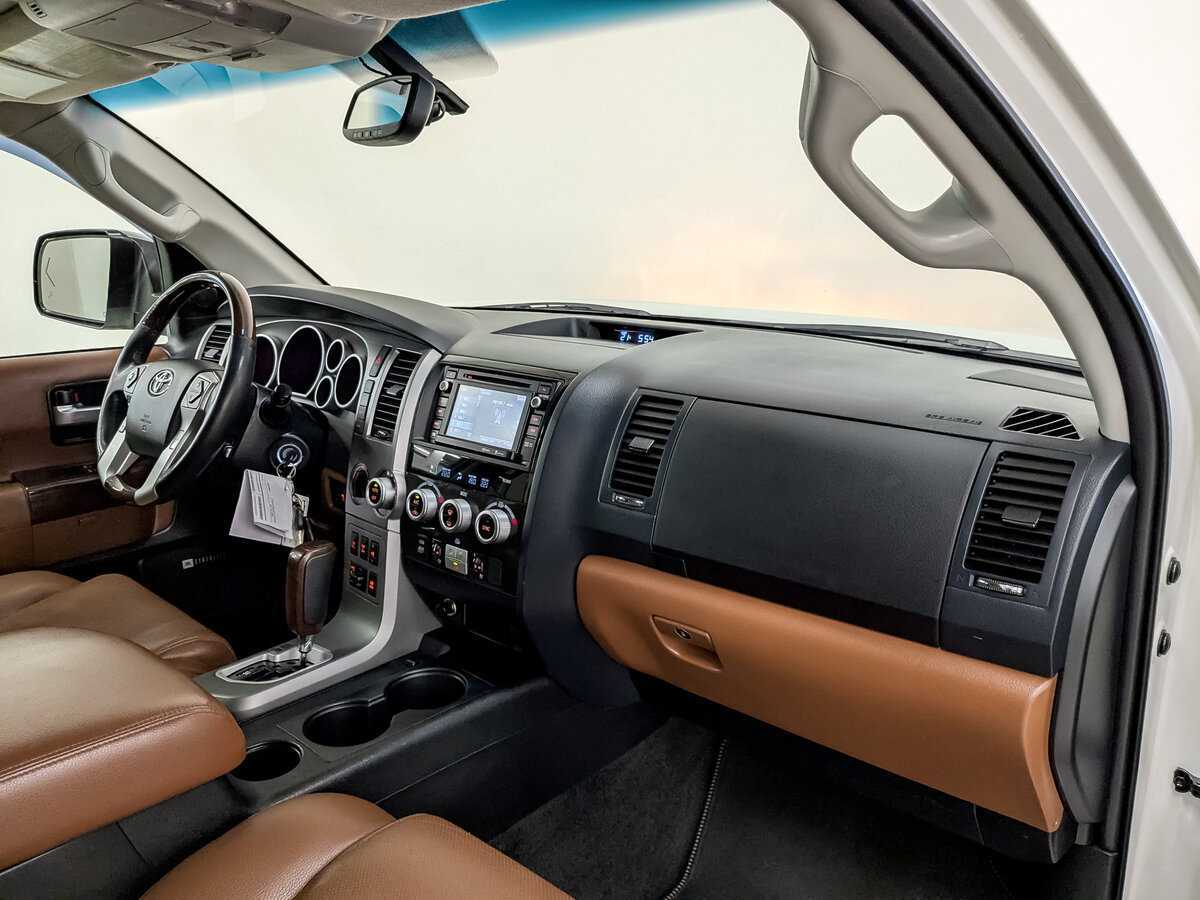 Купить Toyota Sequoia, 2013, 174 494 км, фото №11