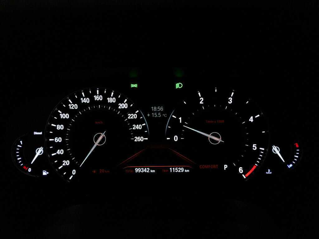 Купить BMW 3 серии 320d, 2019, 99 340 км, фото №12