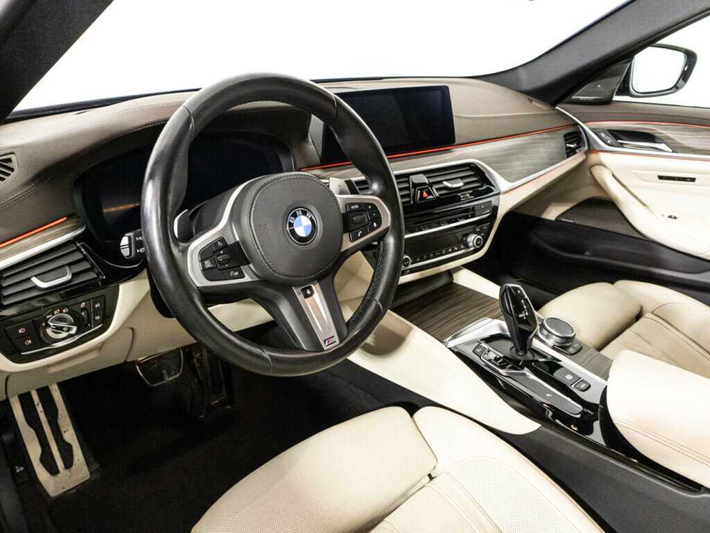 Купить BMW 5 серии 530d xDrive, 2019, 51 150 км, фото №11