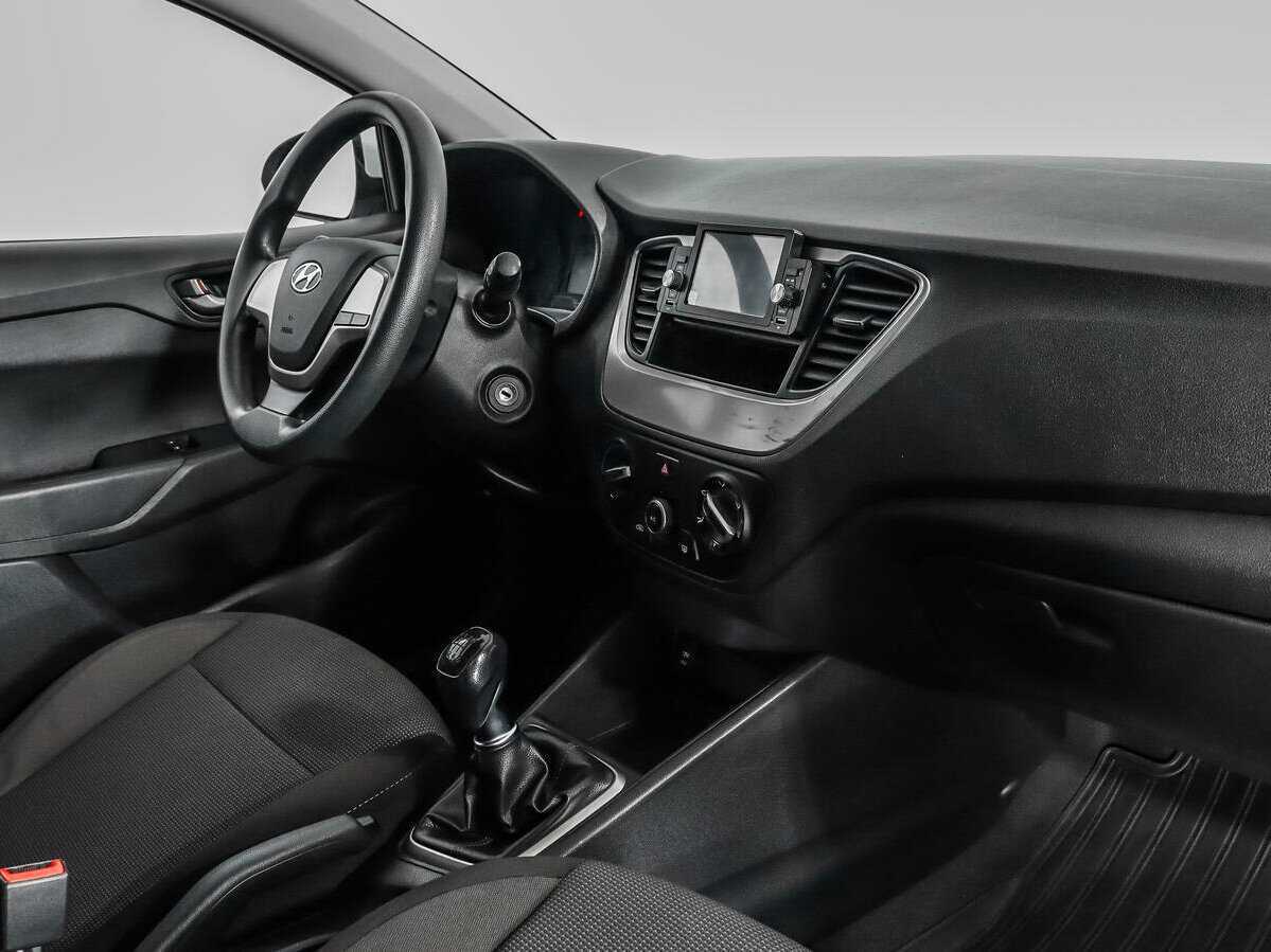 Купить Hyundai Solaris, 2018, 168 514 км, фото №11