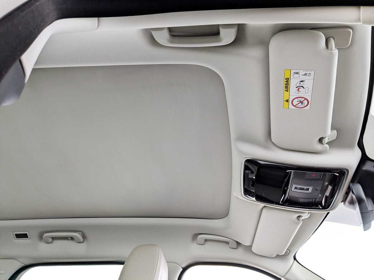 Купить Land Rover Range Rover Velar, 2018, 114 743 км, фото №21