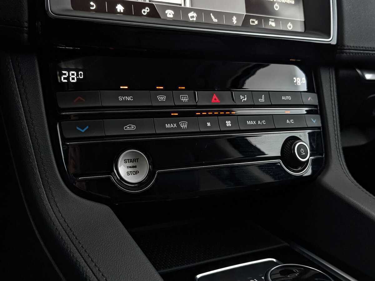 Купить Jaguar F-Pace, 2018, 142 217 км, фото №27